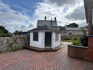 Photo 22- click for photo gallery